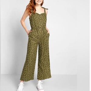 ModCloth Women Small Hunter Green Linen Blend Peace‎ signs Shoulder Tie Jumpsuit